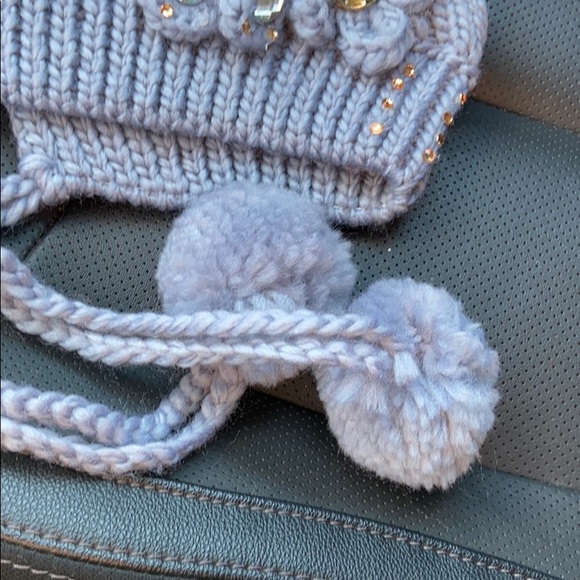 Winter hat - Picture 4 of 5